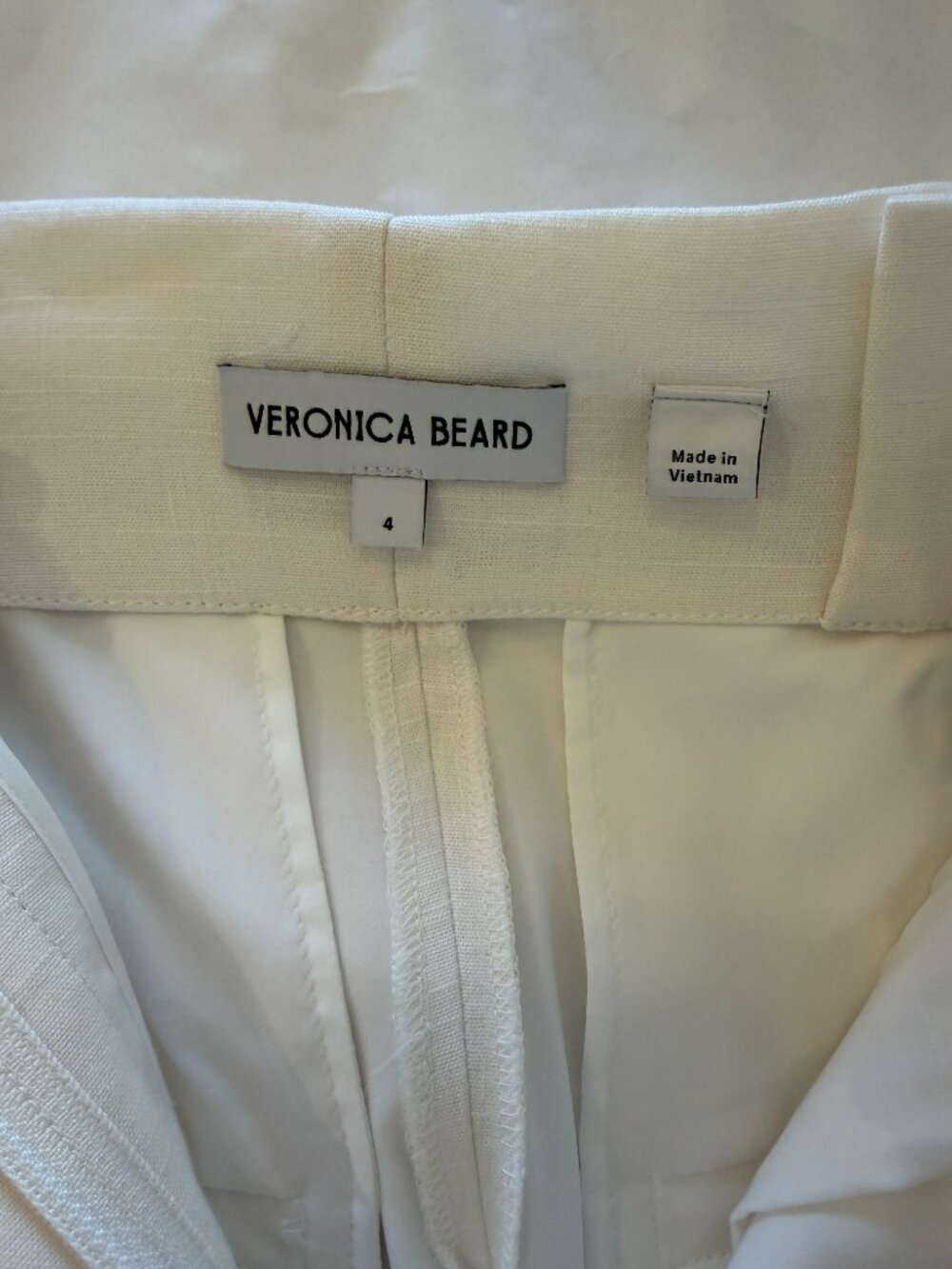 Veronica Beard Franzi Shorts off white - Picture 7 of 8